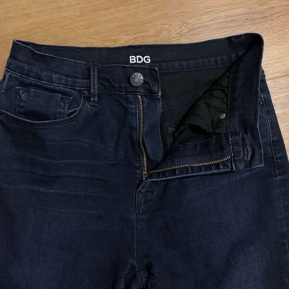 BDG Jeans - Picture 3 of 4